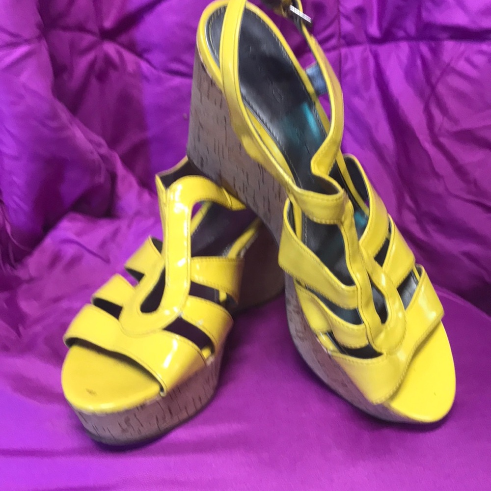 Marc Fisher 4” Yellow Wedge heel